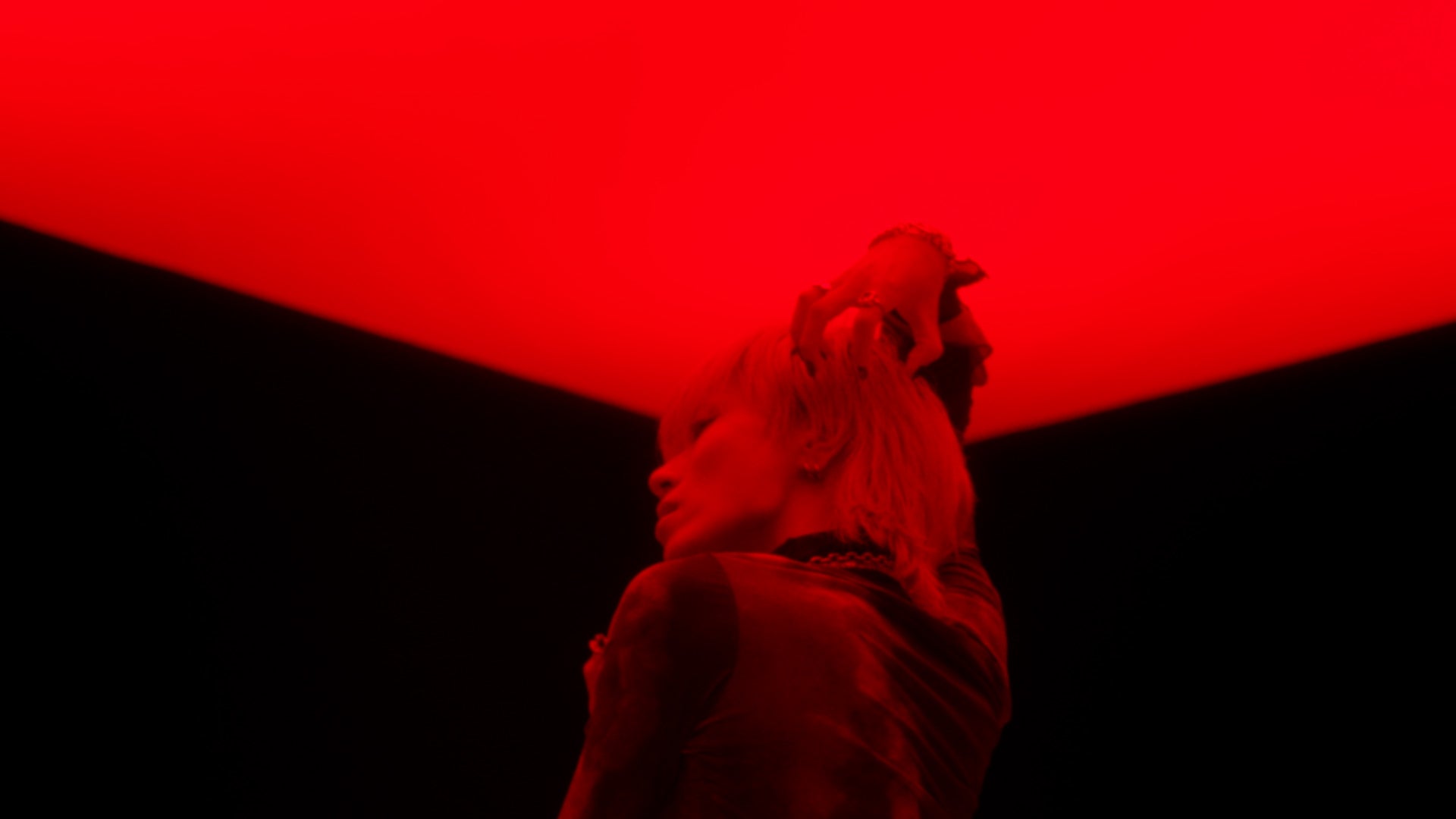 Load video: Han-Kun feat. Sky-Hi "Head Shot"  full video